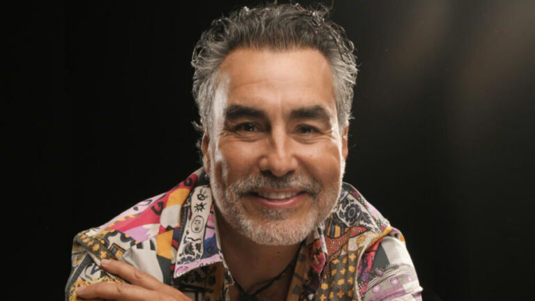 NAYO ESCOBAR