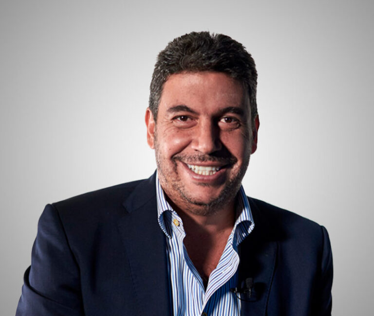 ARTURO ELIAS AYUB